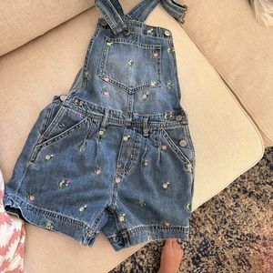 Gap kids denim jean shorts overalls girls size large